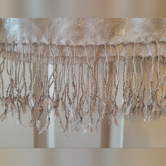 Elegant scarf ✨️ - Picture 5 of 5